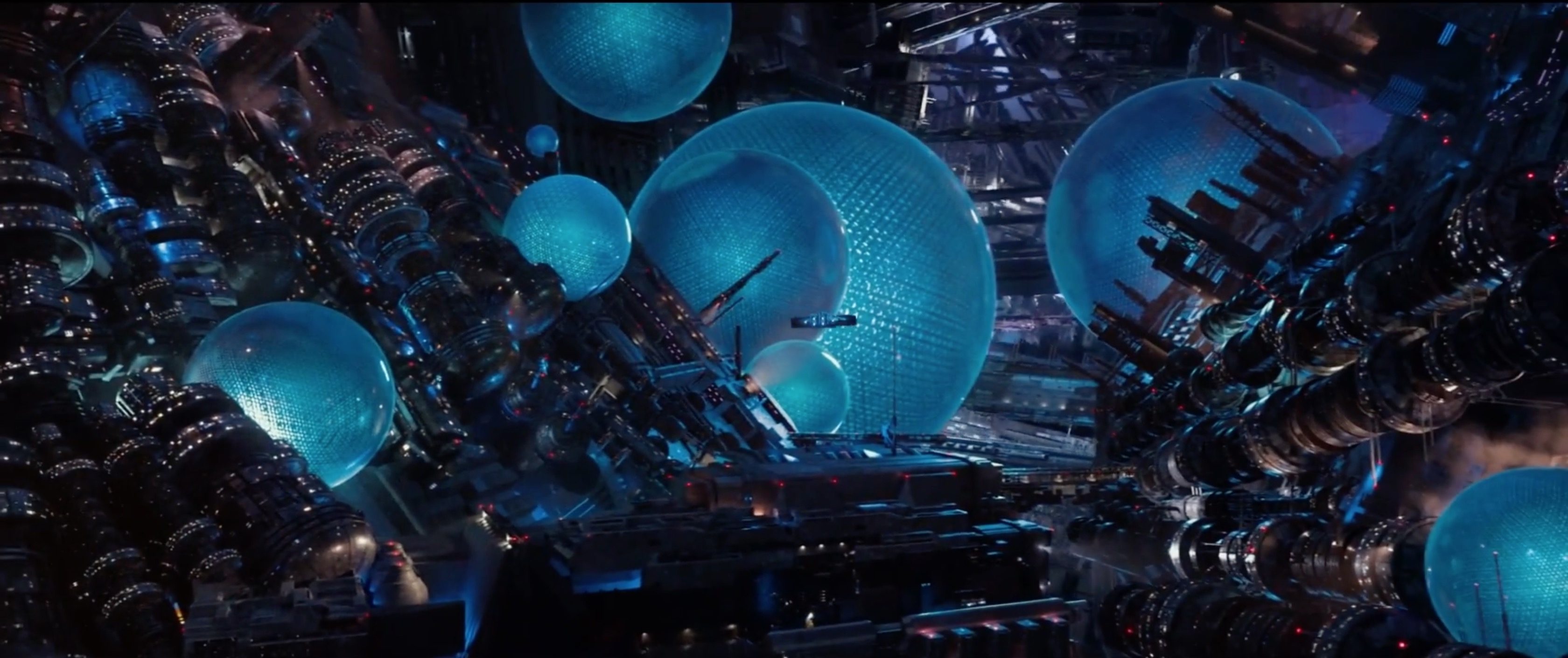 Valerian and the City of a Thousand Planets Official Trailer #2